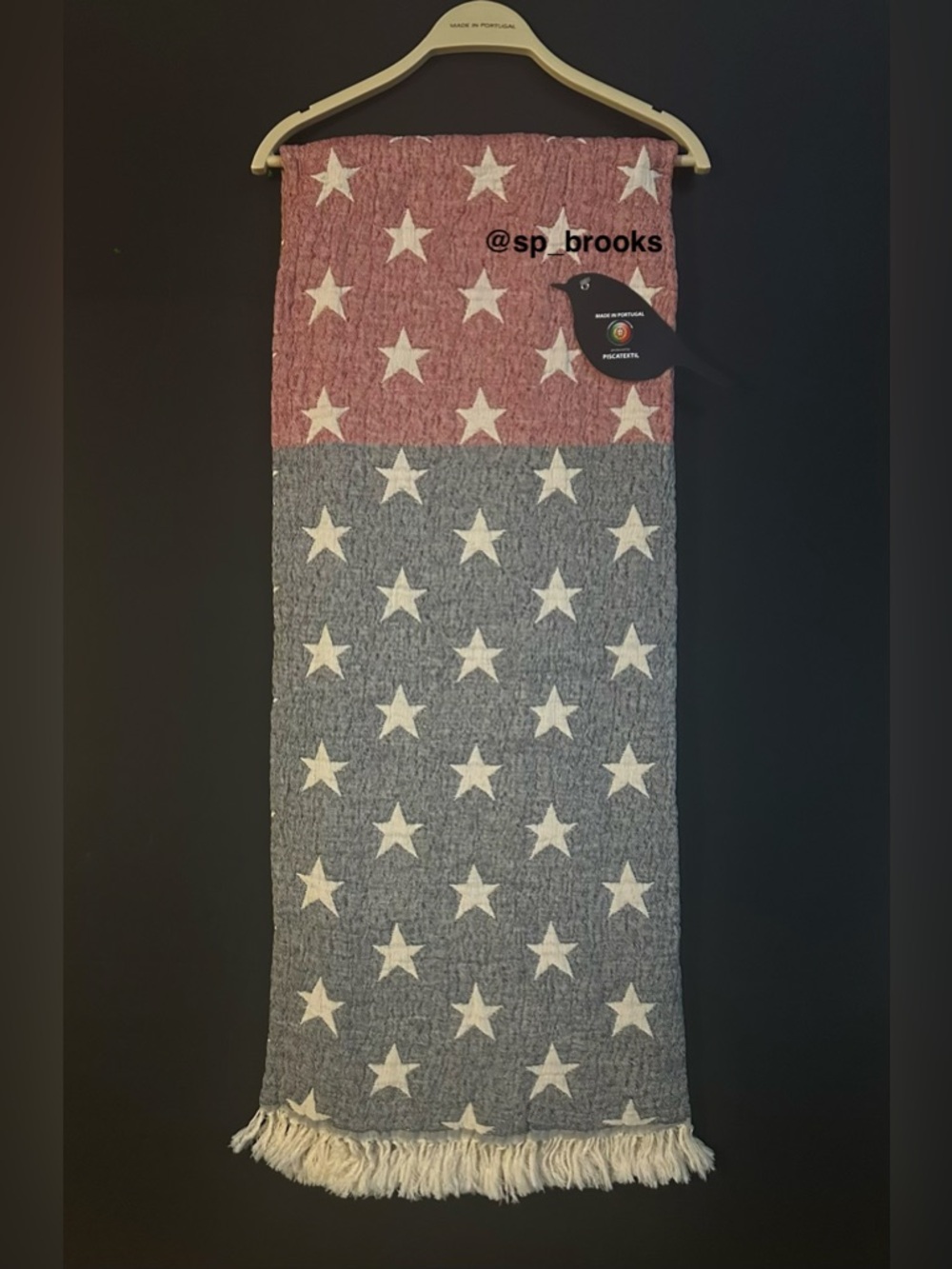 🎁Piscatextil Americana Throw Blanket - Color Block Red and Blue with Stars Throw